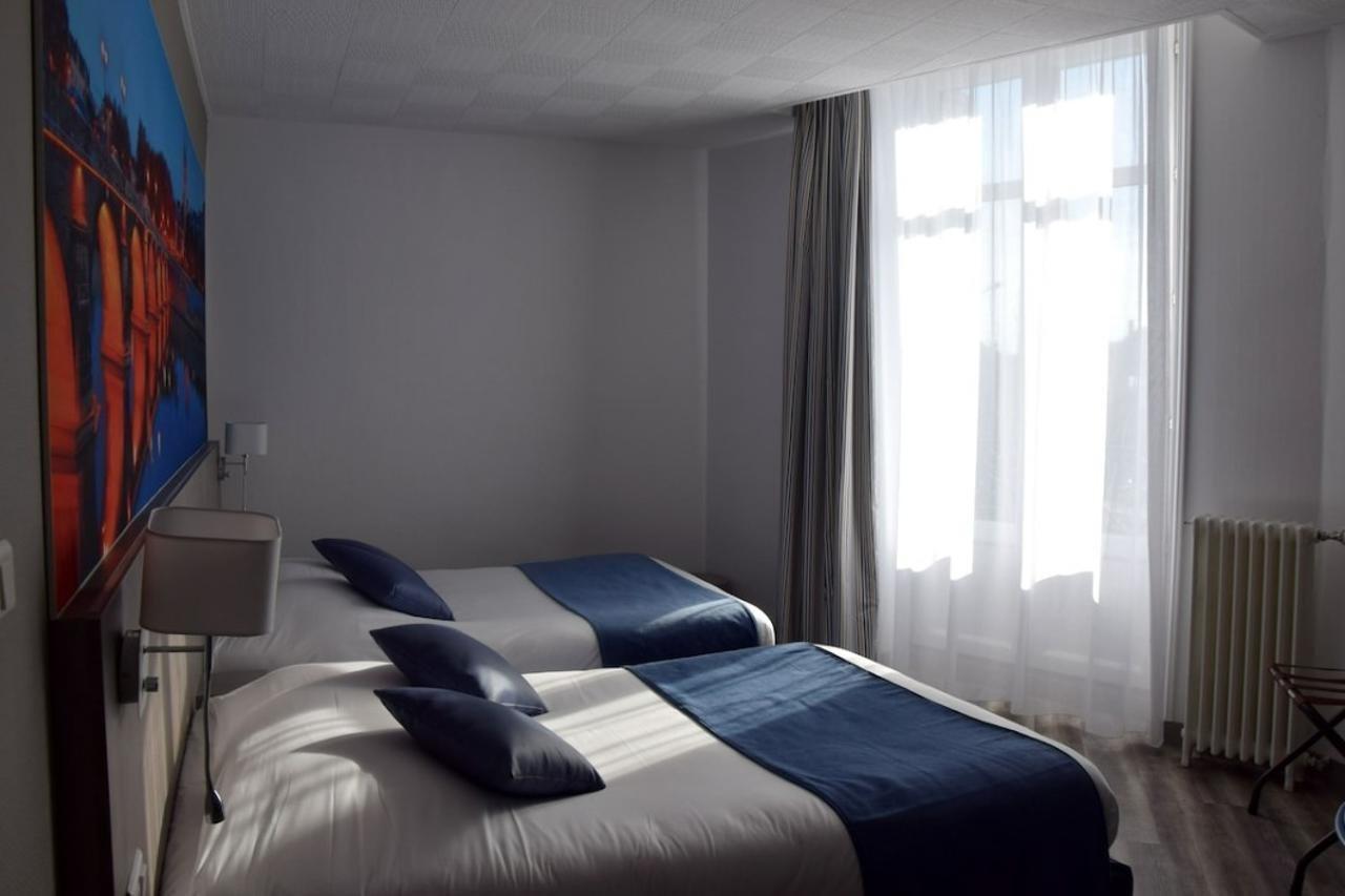 Hotel Suzane Angers Esterno foto